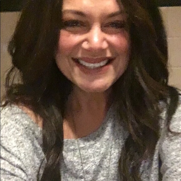 Meet your Posher, Holly - Picture 2 of 2